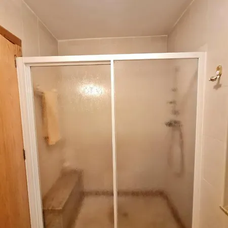 Casita Acogedora En El Centro Del Pueblo *